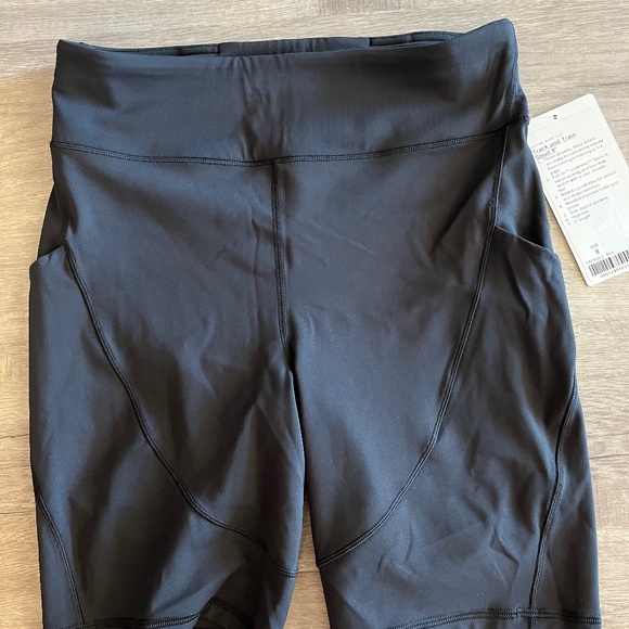 BRAND NEW WITH TAGS Lululemon Track and Train Shorts 8"Size 8 Black